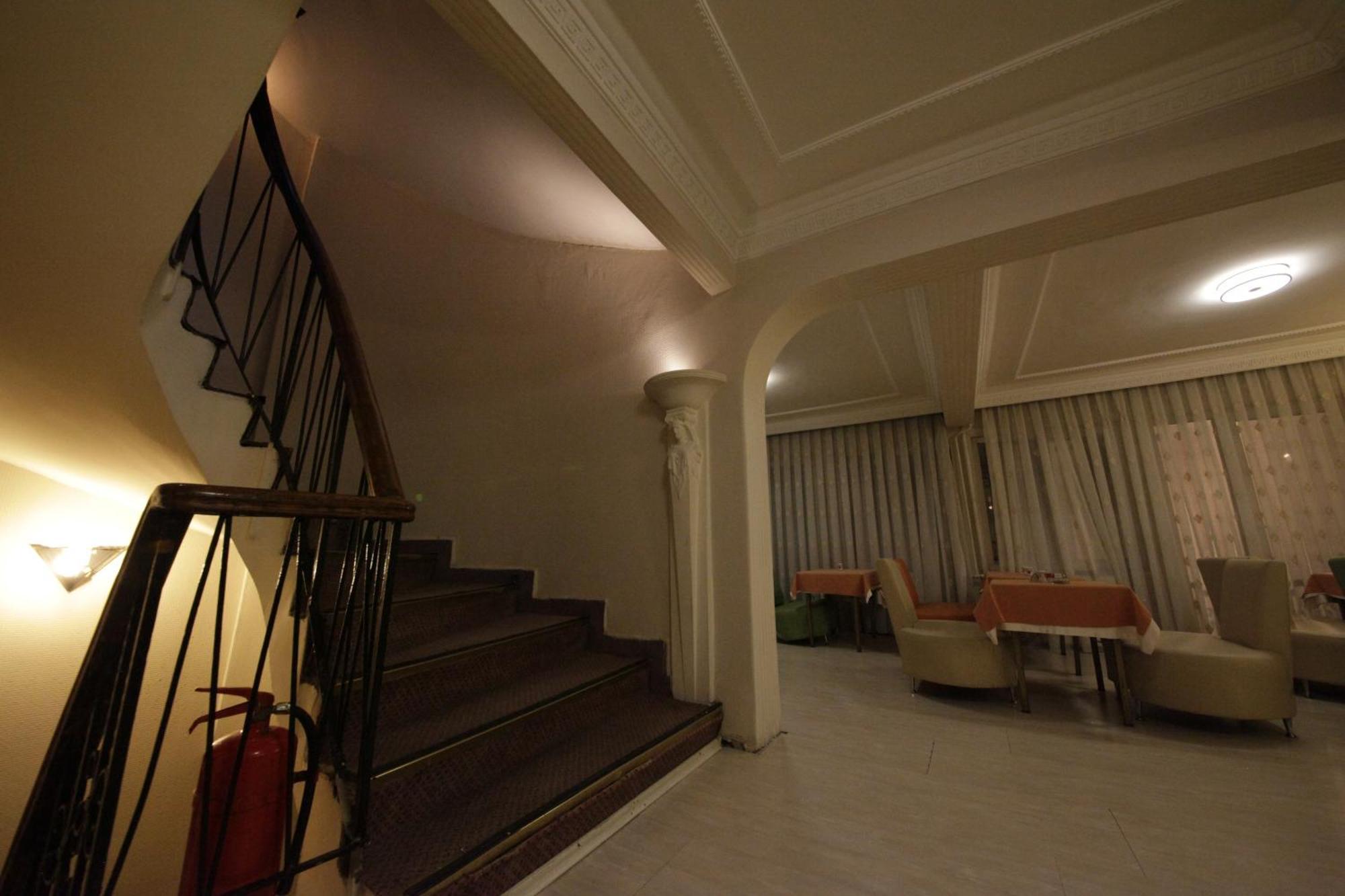 Taksim Sato Hotel Isztambul Kültér fotó